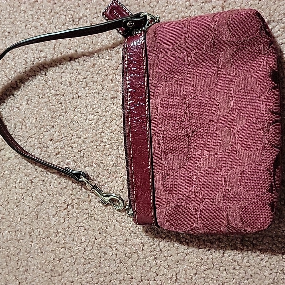 Coach Wristlet - Picture 7 of 7